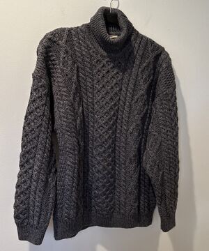 Carraig Donn Irish Wool Sweater Charcoal Gray Cable Knit Turtleneck Aran Medium